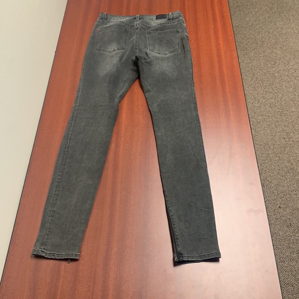 BDG High Rise Twig Jean - Picture 5 of 8